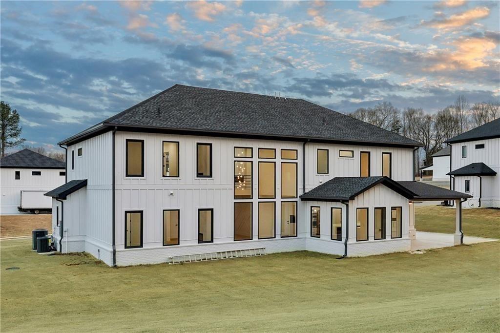 93 Rocky Ridge Way