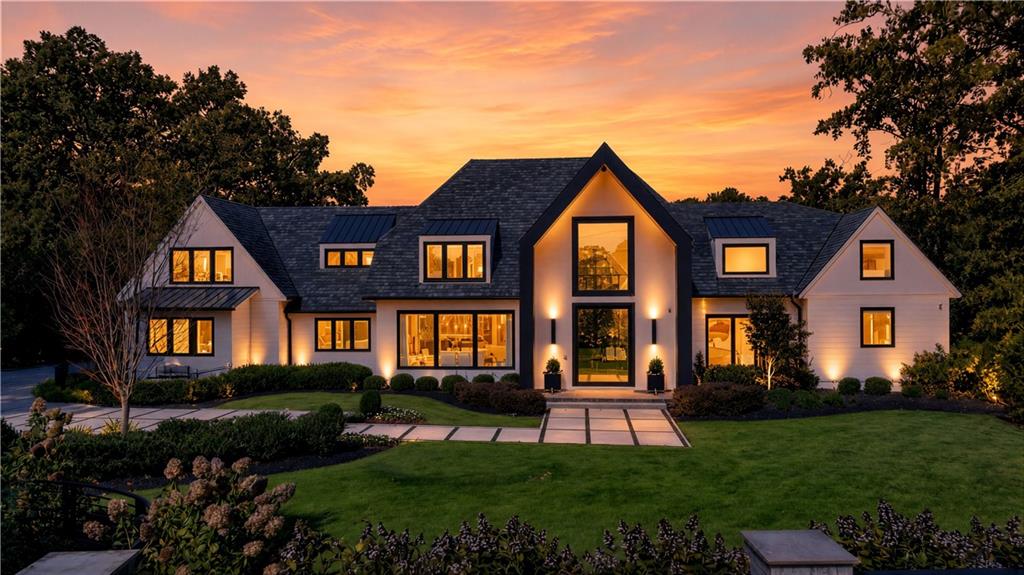 660 Atlanta Country Club Drive SE