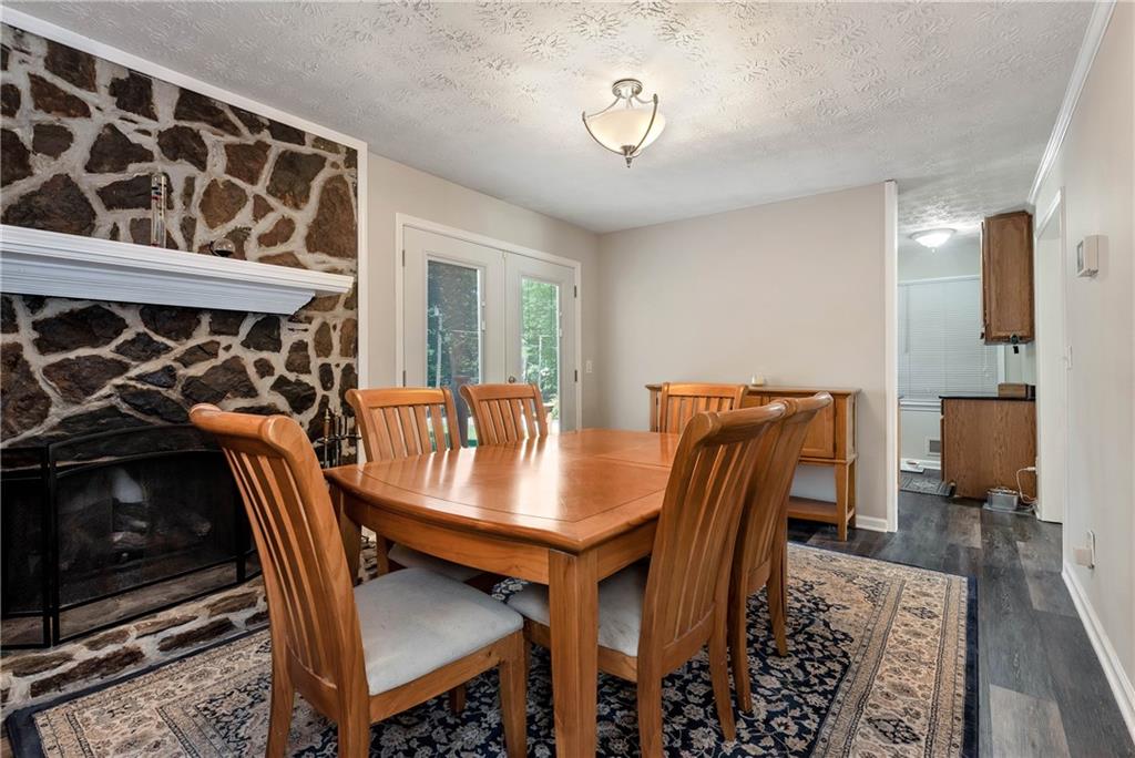 1847 Oak Ridge Lane