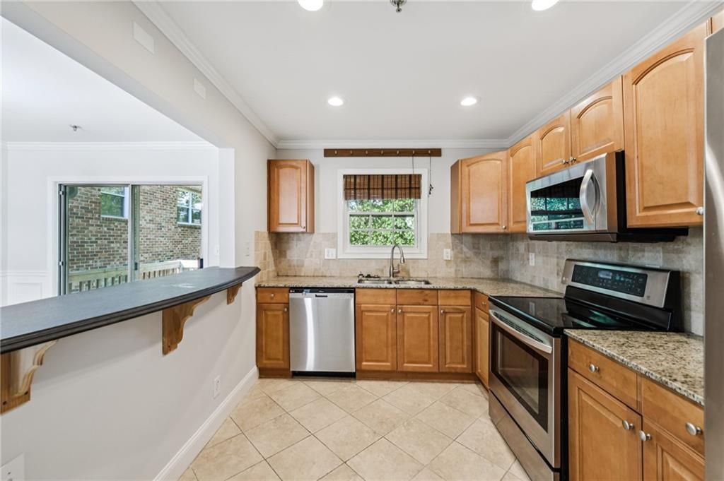 2825 Northeast Expressway NE Unit F003