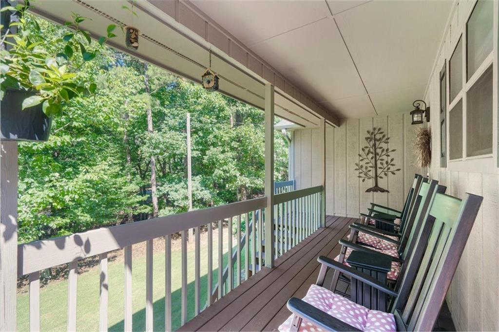 85 Winding Way