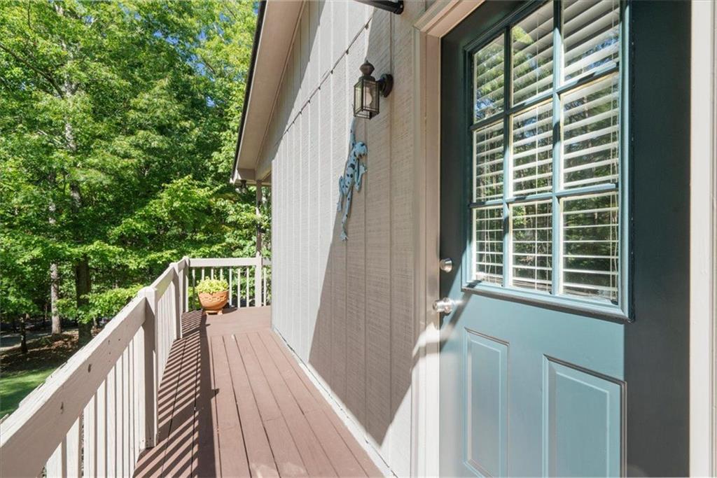 85 Winding Way