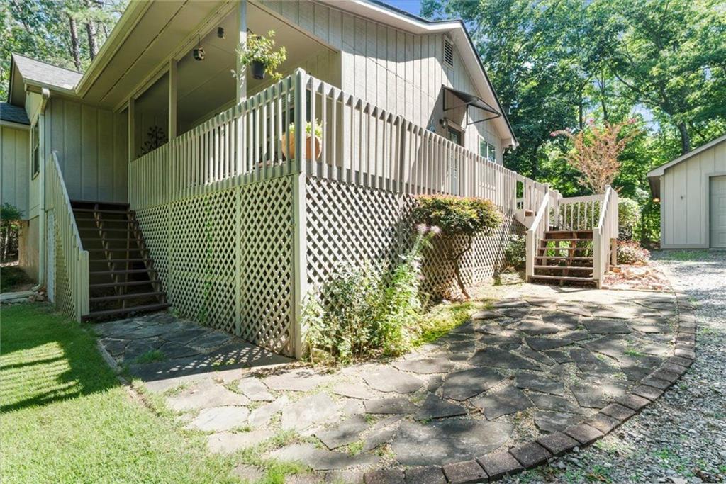 85 Winding Way