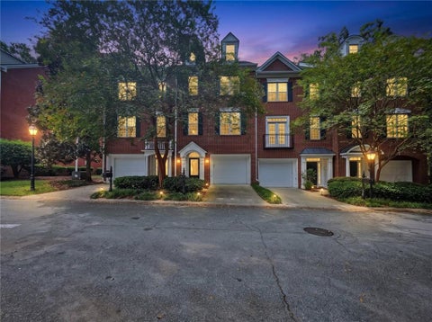 Townhouse For Sale - 1503 Waters Edge Trail<br/> Roswell, GA 30075