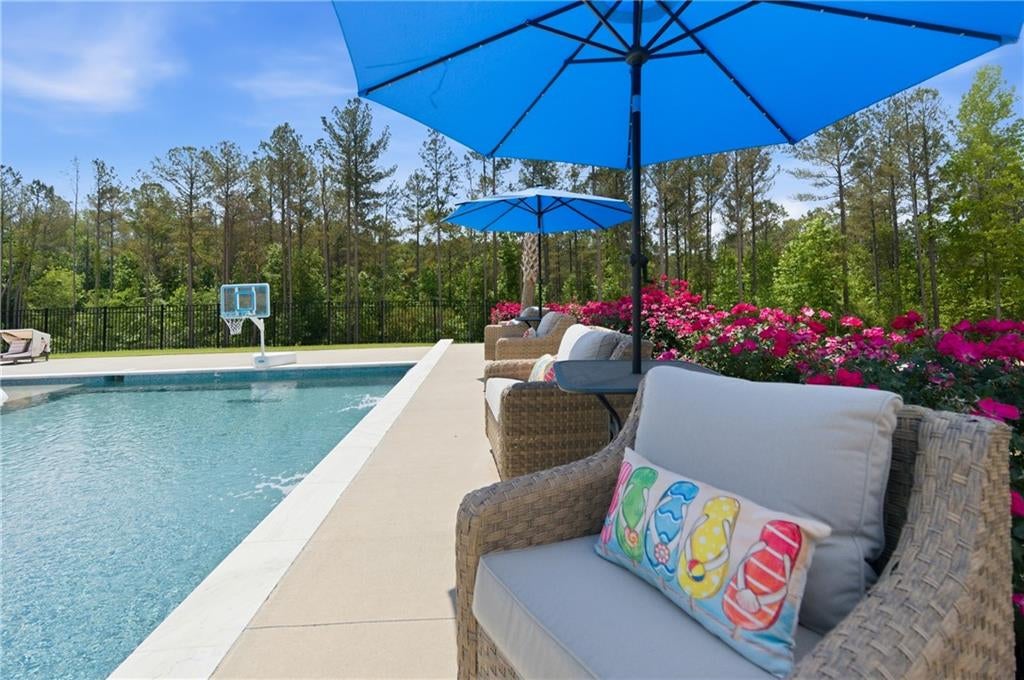 4577 Yellow Creek Road
