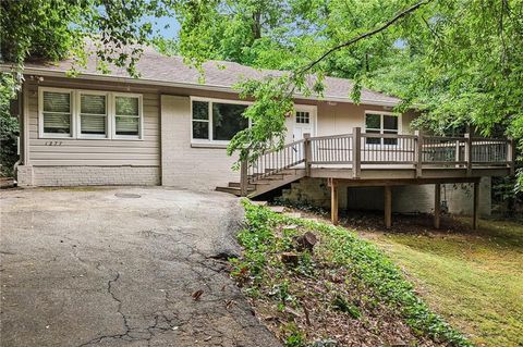 Photo of 1277 Dunwoody Lane NE, Brookhaven, GA 30319 (MLS # 7773554)