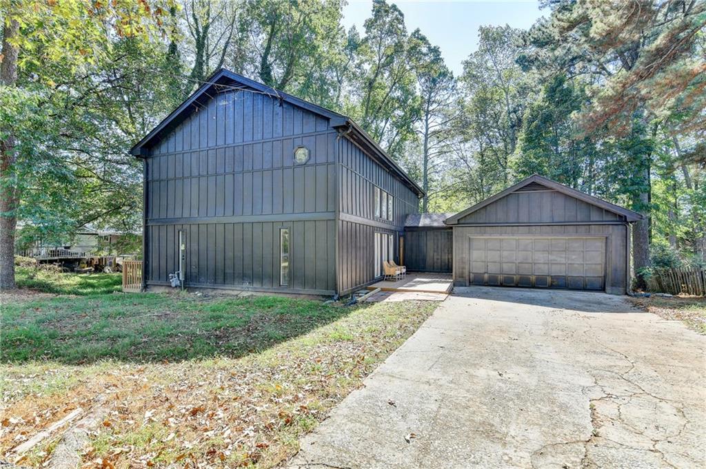 2820 BLUEBIRD  CIRCLE NORTHWEST