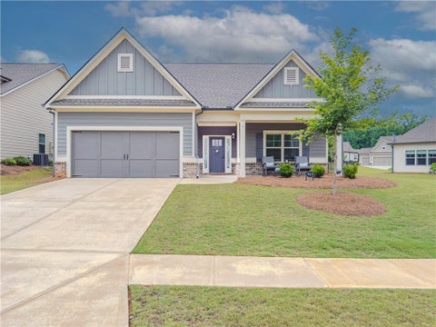 Homes For Sale - 945 High Shoal Drive<br/> Monroe, GA 30655