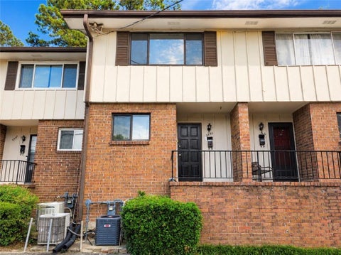 Condo For Sale - 2545 Bradford Square<br/> Atlanta, GA 30345