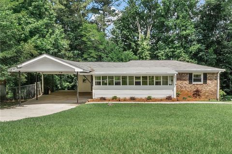 Homes For Sale - 4144 Rocky Face Drive<br/> Douglasville, GA 30135