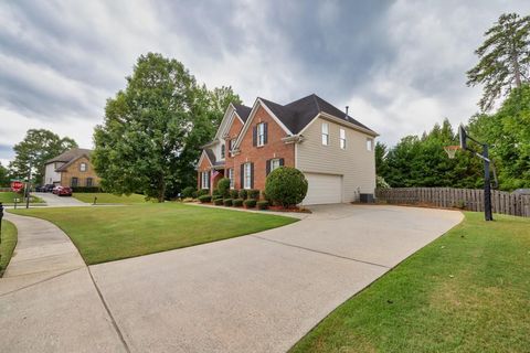 A home in Dacula