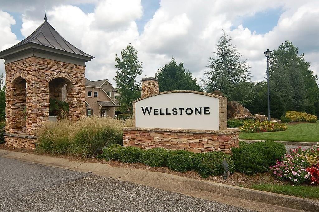 2730 Middle Creek Way