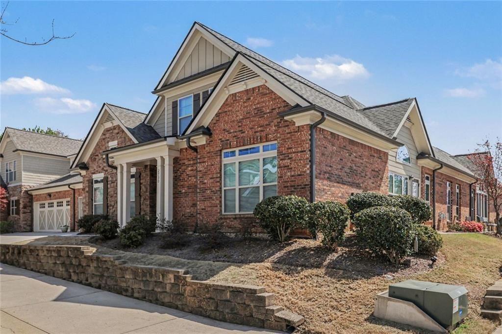 2730 Middle Creek Way