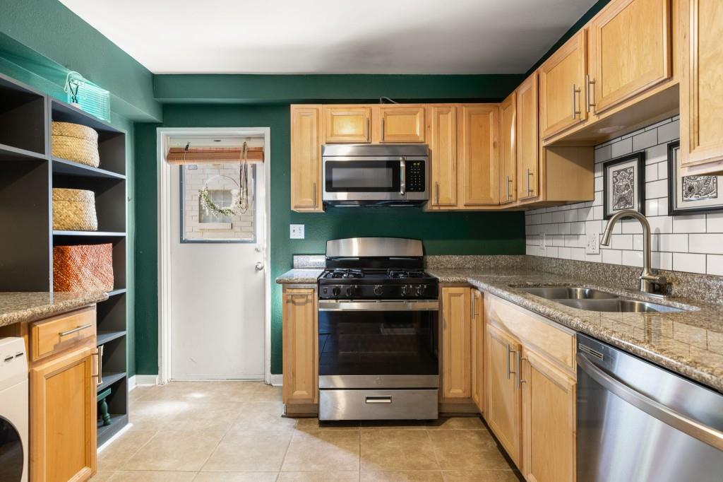 1355 Euclid Avenue NE 15A