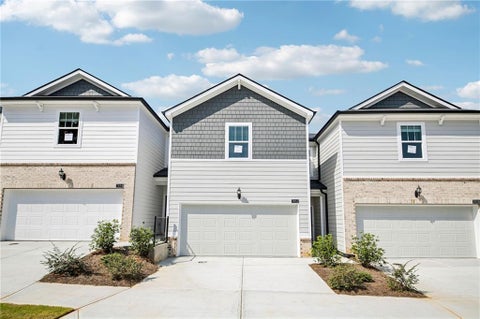 Townhouse For Sale - 7852 Marie Way<br/> Fairburn, GA 30213