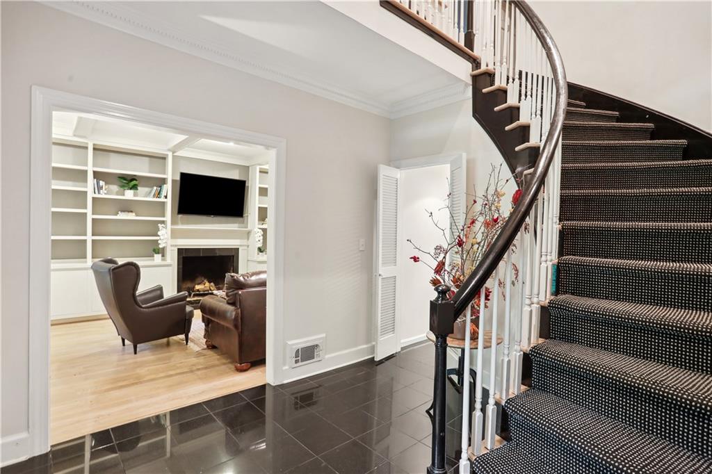 NORTH HARBOR - Residential Lease