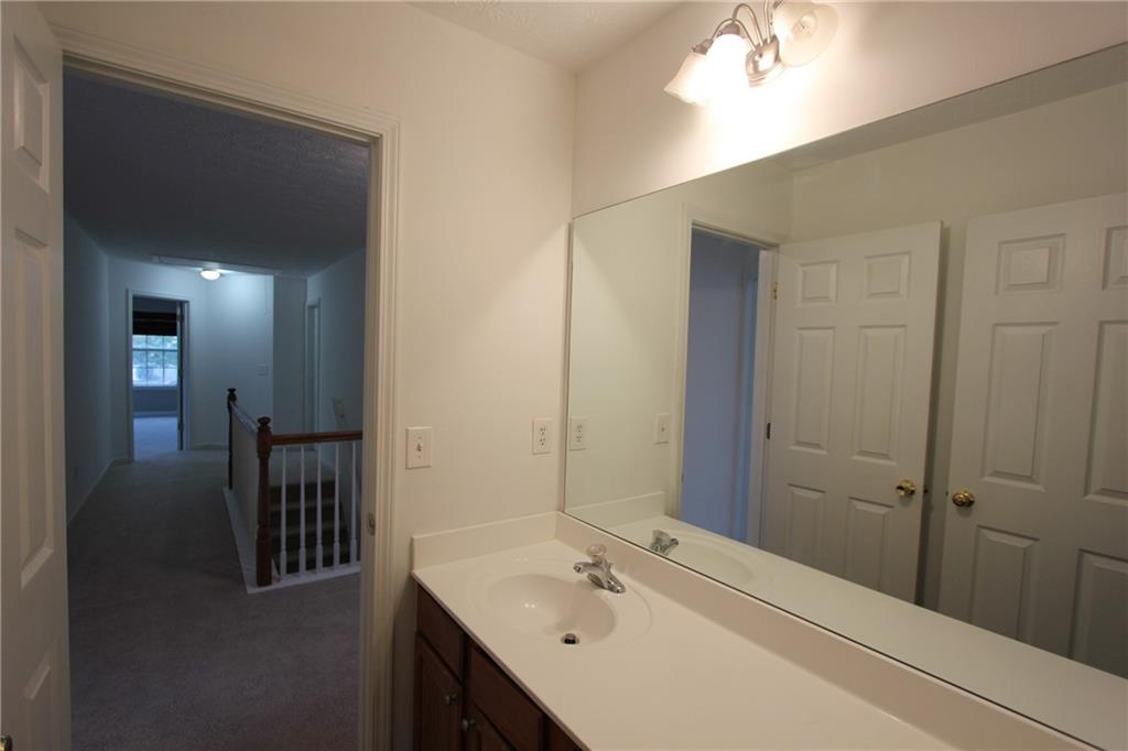 838 Roxholly Lane, Buford, Georgia image 49