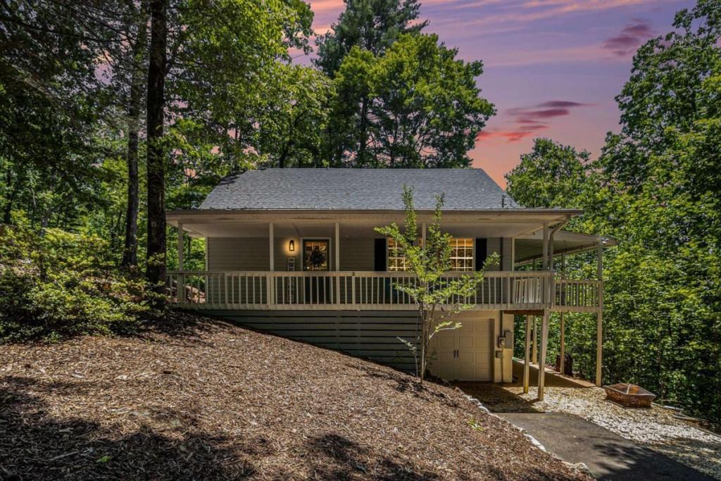 147 Hester Gap Road, Cleveland, Georgia image 2