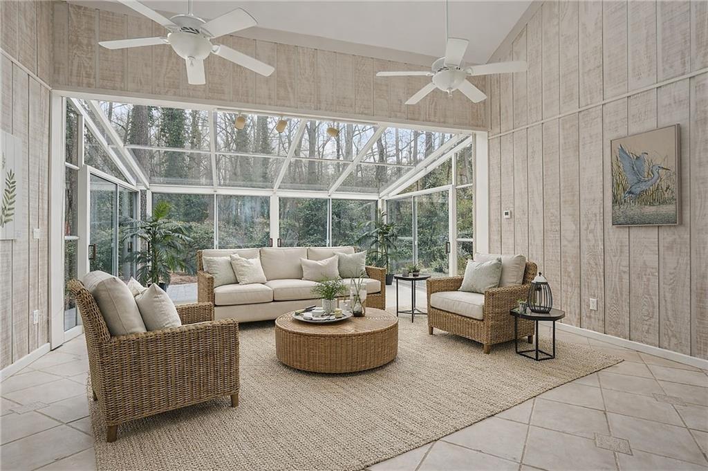 1502 Downington Run NW