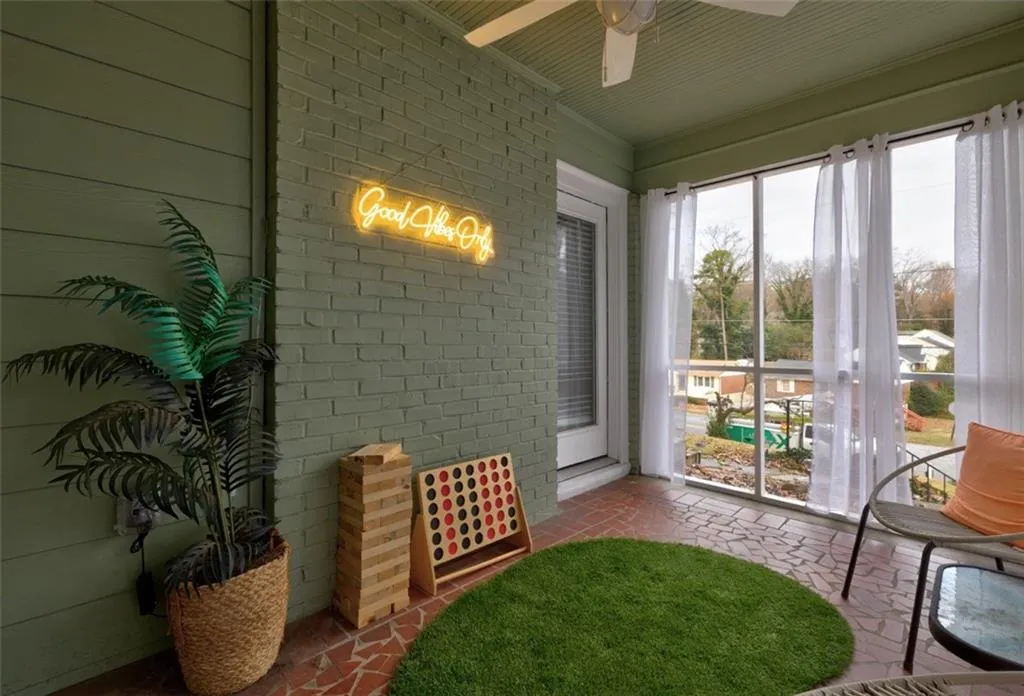 East Point, Georgia 30344, United States, 2 Bedrooms Bedrooms, ,1 BathroomBathrooms,Residential,Active,6297