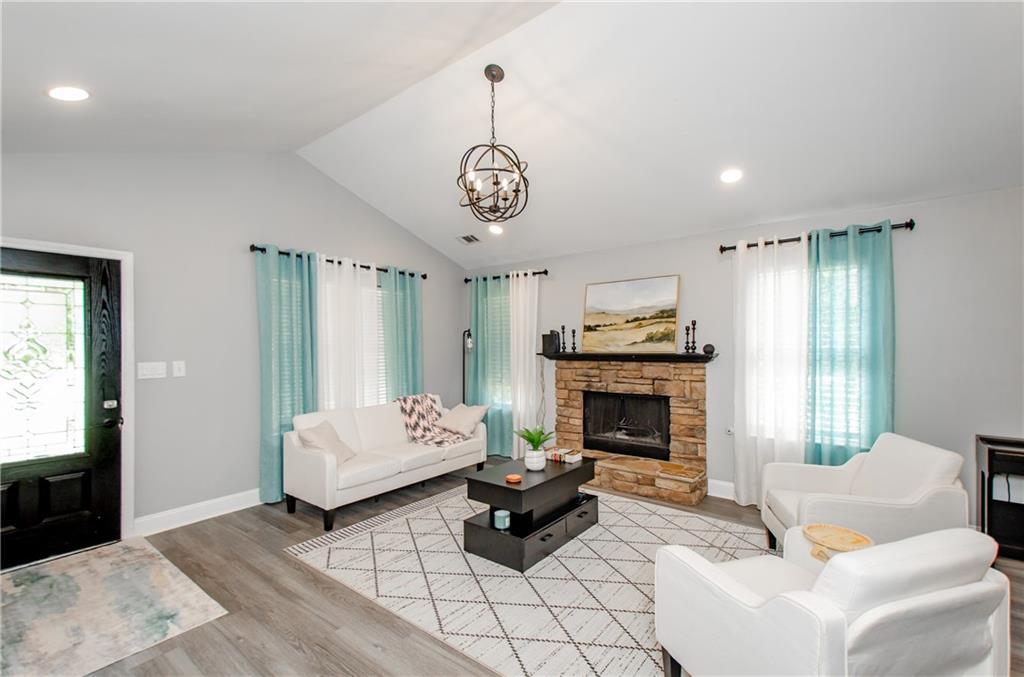 238 Knob Hill Drive, Locust Grove, Georgia image 3