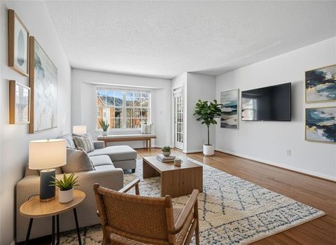 4109 Chastain Park Court NE Atlanta GA 30342