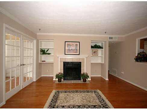 Deal of the Century - great price and seller pays $5000 for Closing Costs/Pre-Paid HOA dues! Gorgeous - New Hardwoods! Upgraded Berber Carpet, Tile, Faucets, Light Fixtures! Sunroom with French Doors! No Steps, End Unit! Gated Complex, Resort-Like Pool! Fabulous Location Inside I-285!