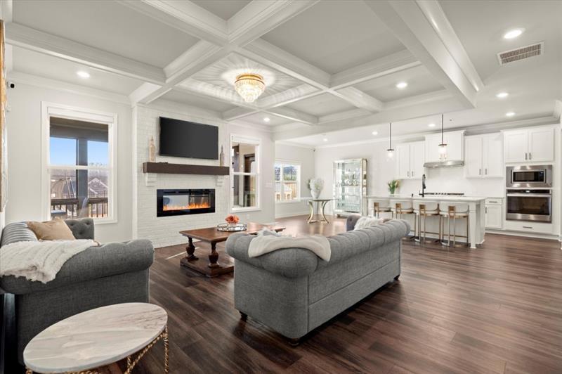 1590 Branthaven Lane