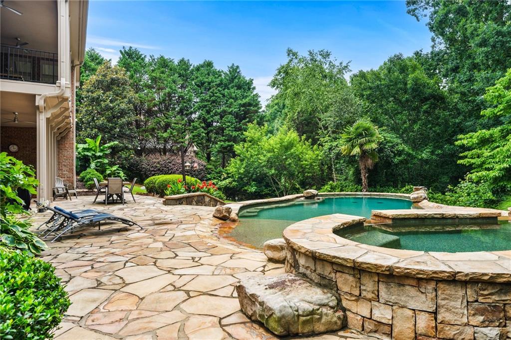 160 Ansley Way
