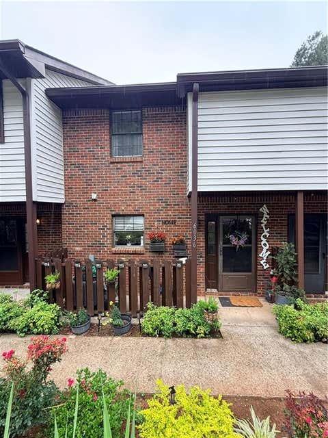 Townhouse For Sale - 6036 Wintergreen Road<br/> Norcross, GA 30093