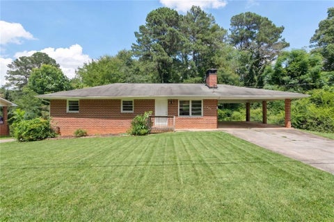 Homes For Sale - 4325 Hiram Lithia Springs Road<br/> Powder Springs, GA 30127