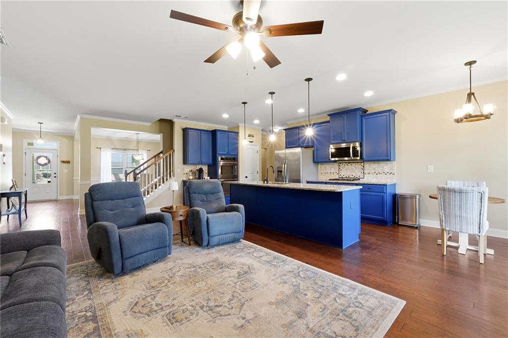 157 Oakley Way