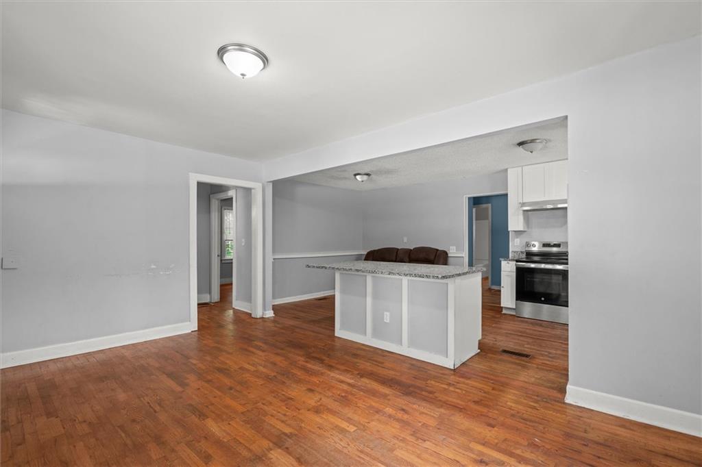 423 Clifton Terrace, Carrollton, Georgia image 5