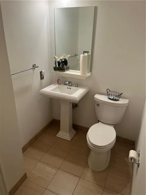 Atlanta, Georgia 30303, United States, 1 Bedroom Bedrooms, ,2 BathroomsBathrooms,Residential,Active,150840