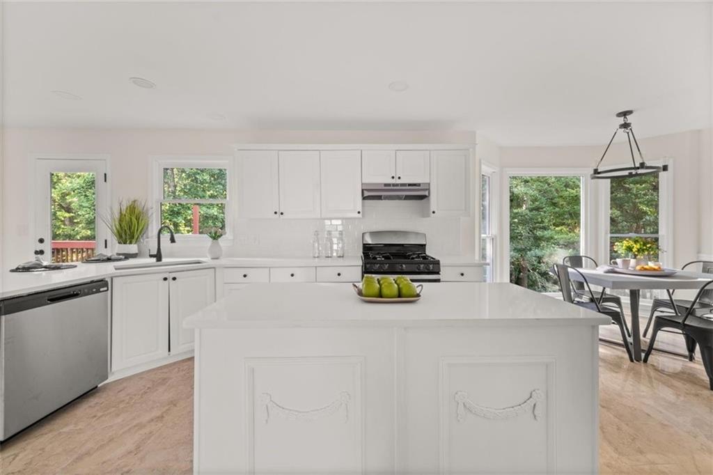 179 Hunters Creek