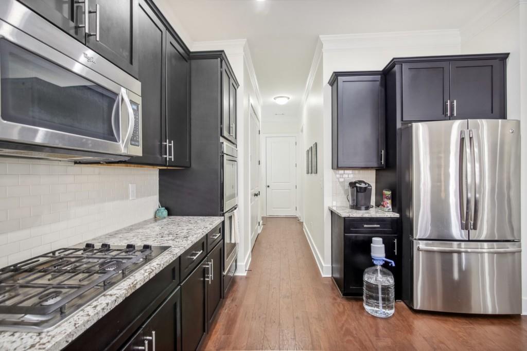 East Avenue Cottages - Residential Lease