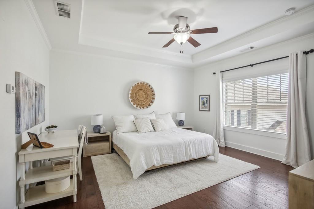 East Avenue Cottages - Residential Lease