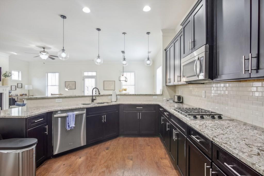 East Avenue Cottages - Residential Lease