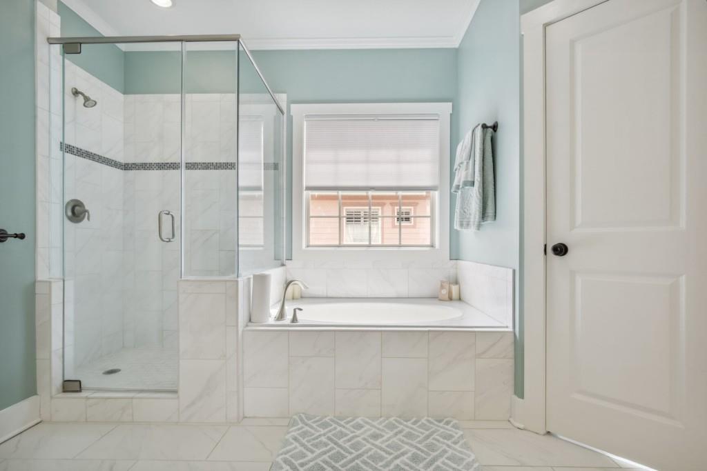East Avenue Cottages - Residential Lease