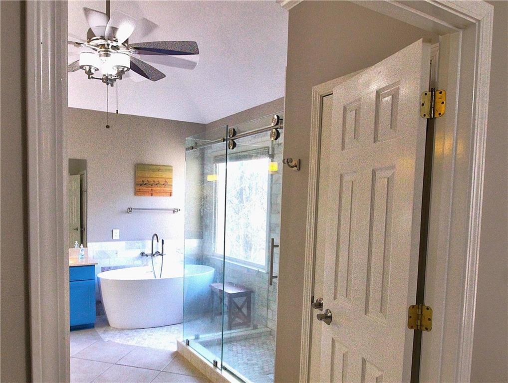 1023 Hawk Creek Trail, Lawrenceville, Georgia image 6