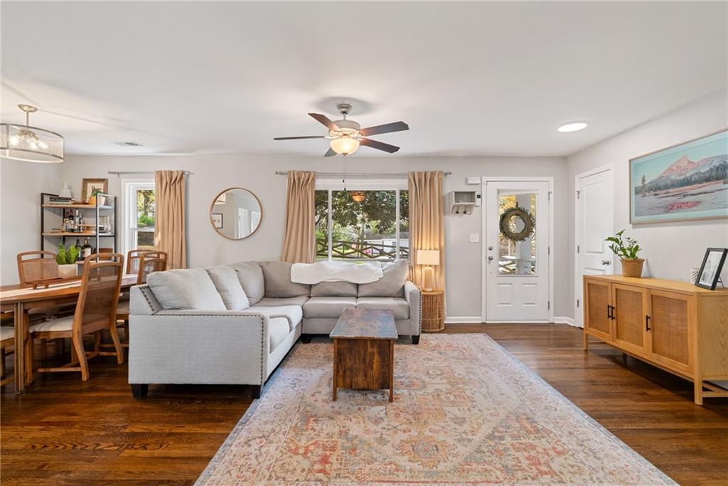 5725 Brenda Drive, Mableton, Georgia image 3