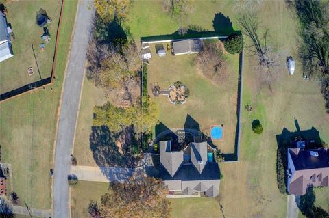 A home in Mcdonough