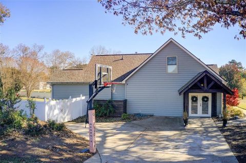 A home in Mcdonough