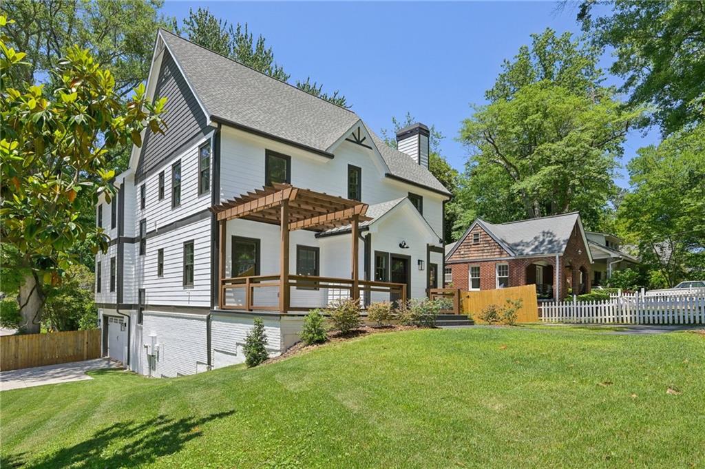 1059 Woodland Avenue