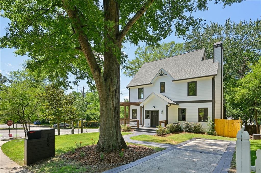 1059 Woodland Avenue