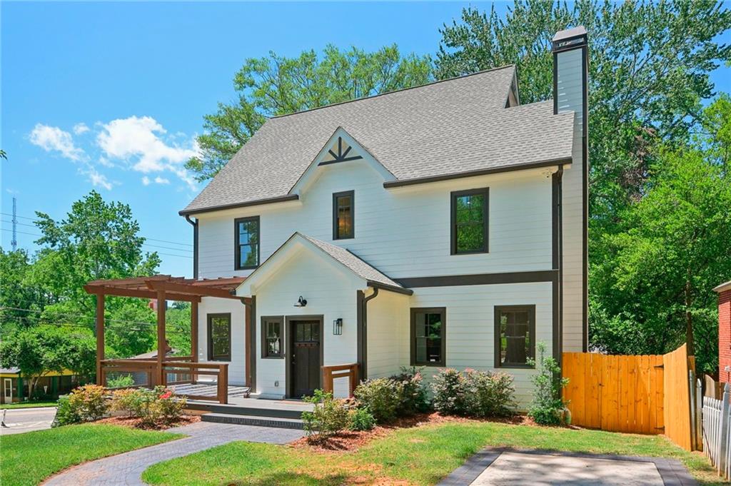 1059 Woodland Avenue