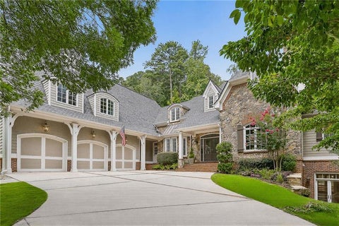 Homes For Sale - 4992 Rebel Trail<br/> Atlanta, GA 30327