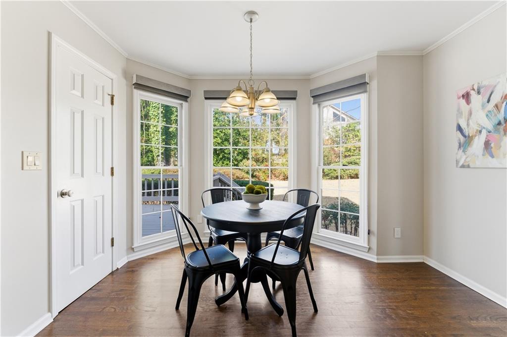 1172 Daventry Way NE