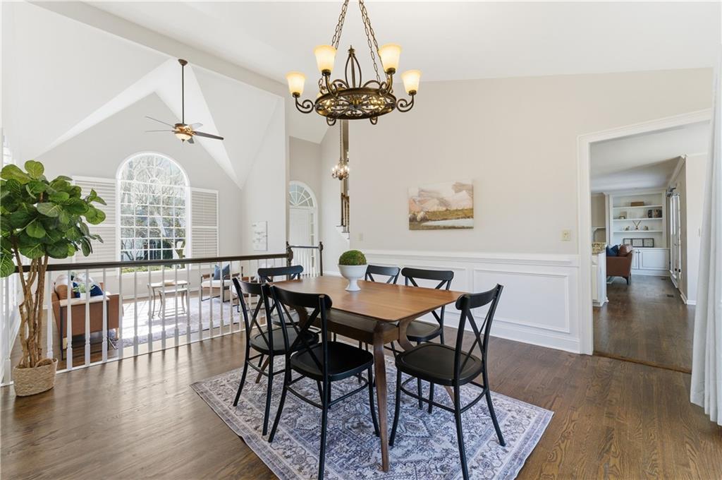 1172 Daventry Way NE