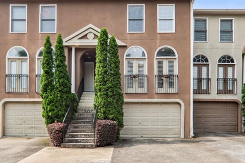 Townhouse For Sale - 829 Piedmont Avenue #829A<br/> Atlanta, GA 30308